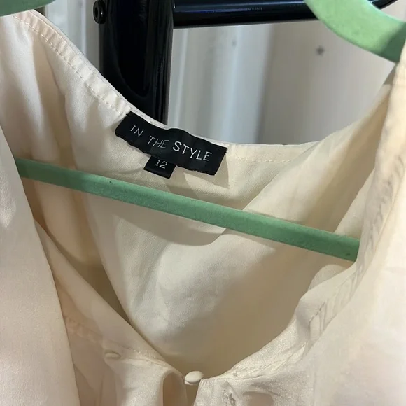 Ruffle Bodysuit - Picture 3 of 4